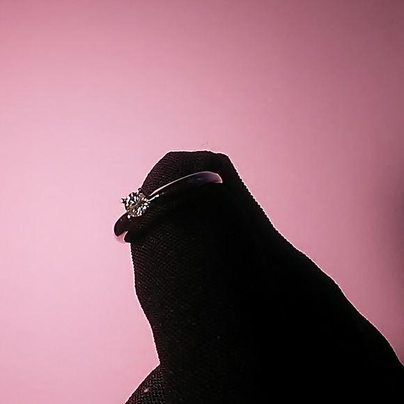 14k wg Diamond solitaire engagement / wedding ring - Picture 6 of 8